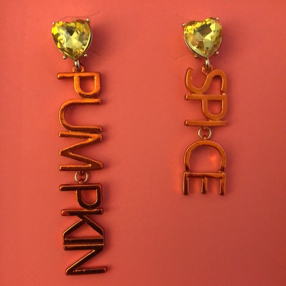 Betsey Johnson It’s Fall Y’All Orange Pumpkin Spice Mismatch Drop Earrings NIB - Picture 8 of 13